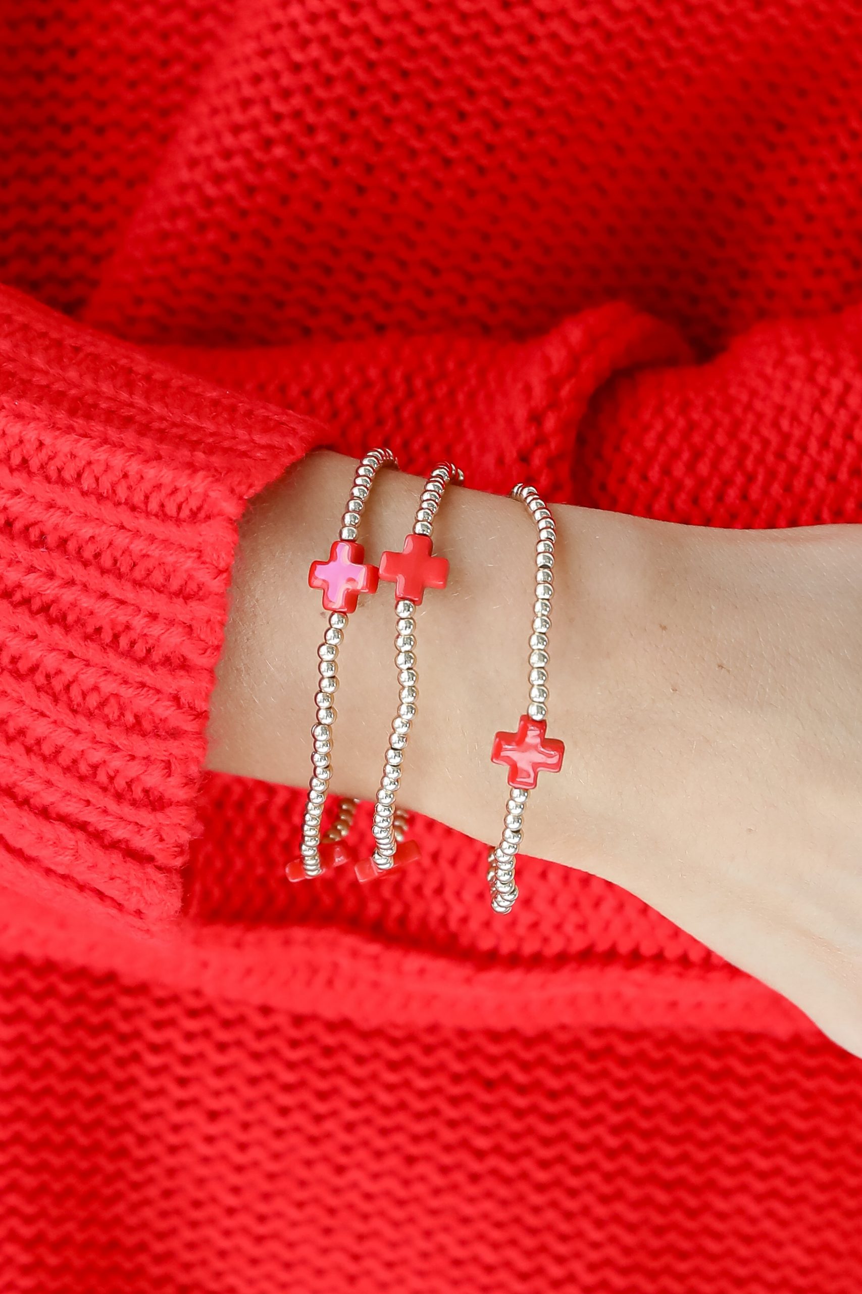 shopdressup_red_beaded_cross_bracelets.jpg